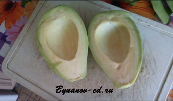 плод авокадо